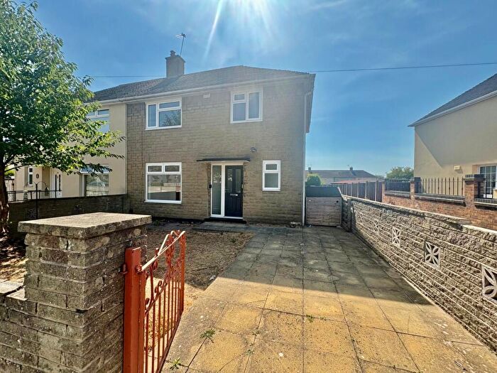 3 Bedroom House To Rent In Wheatacre Road, Clifton, NG11