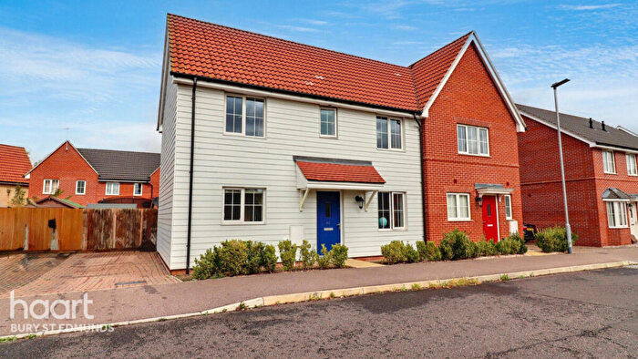 3 Bedroom Semi-Detached House For Sale In Larch Way, Red Lodge, Bury St Edmunds, IP28