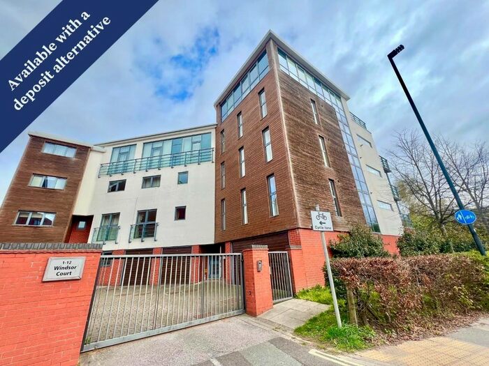 2 Bedroom Flat To Rent In Windsor Court, York, YO31