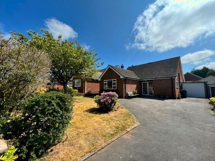 2 Bedroom Bungalow To Rent In Windsor Close, Cuddington, CW8