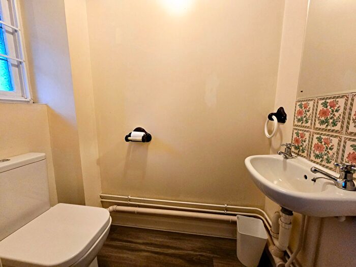 3 Bedroom Flat To Rent In The Grange, Bermondsey, SE1