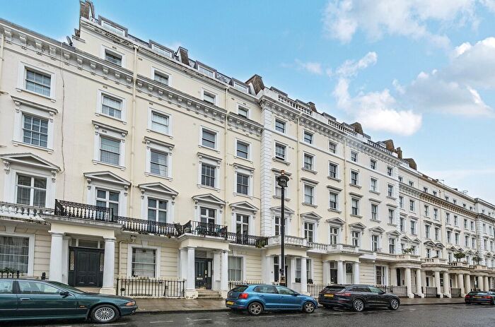 2 Bedroom Flat To Rent In St Georges Drive, London, SW1V