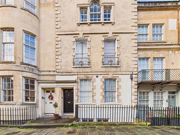 1 Bedroom Apartment For Sale In Vineyards, Walcot, BA1