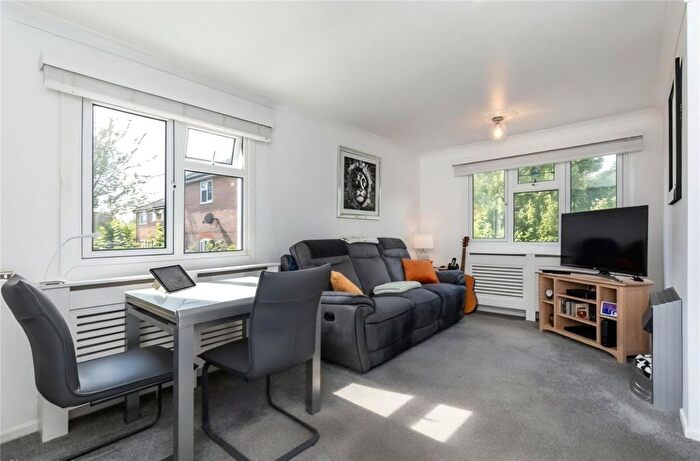 1 Bedroom Flat For Sale In Laws Close, Ifield, Crawley, West Sussex, RH11