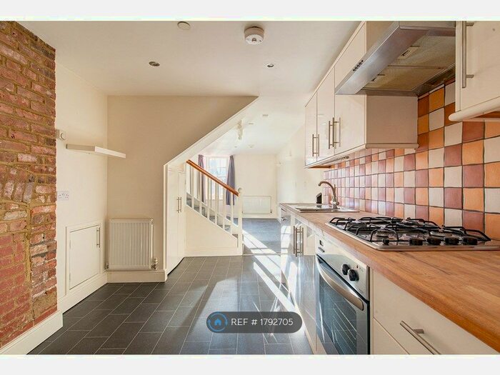 1 Bedroom Flat To Rent In Hawley Street, Margate, CT9