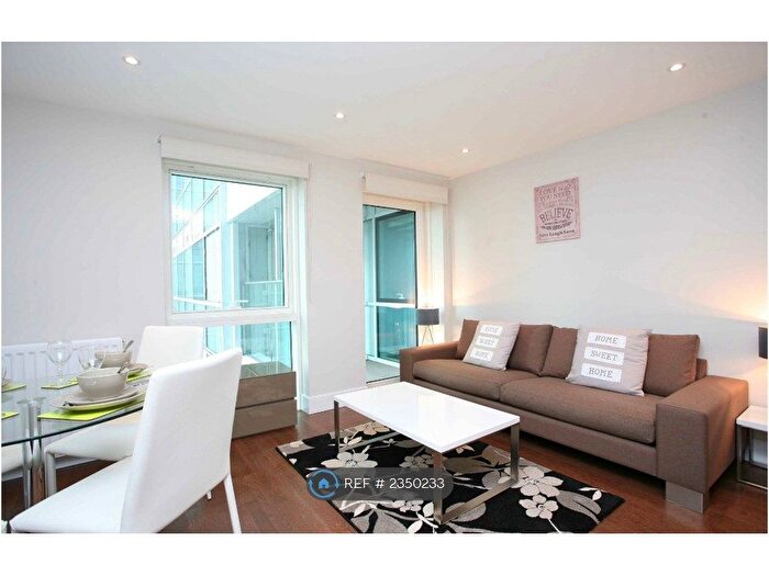 1 Bedroom Flat To Rent In Whitechapel High Street, London, E1