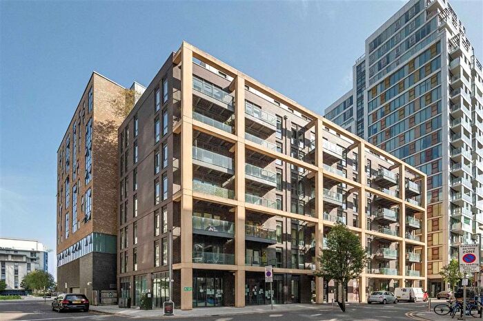 2 Bedroom Flat For Sale In Enterprise Way, London, SW18