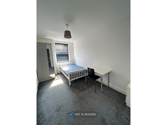 6 Bedroom Terraced House To Rent In Garnier Street, Portsmouth, PO1