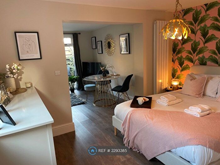 1 Bedroom Flat To Rent In Cherry Hinton Road, Cambridge, CB1