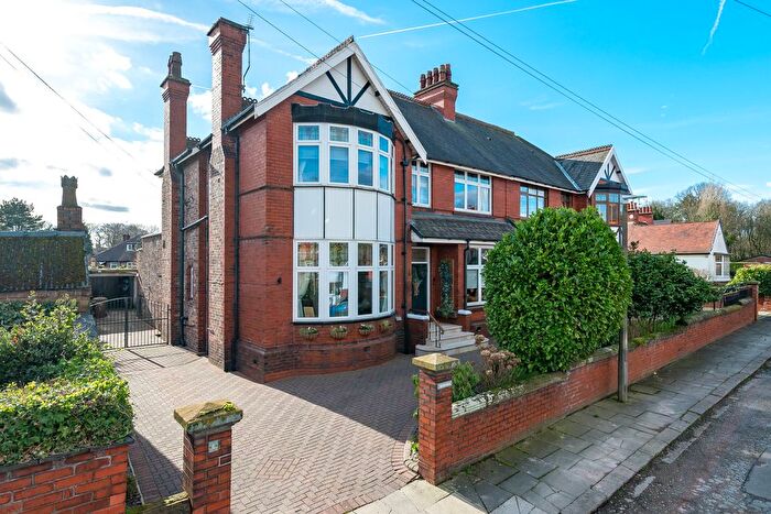 4 Bedroom Semi Detached House For Sale In Queens Road, West Park, St Helens, WA10