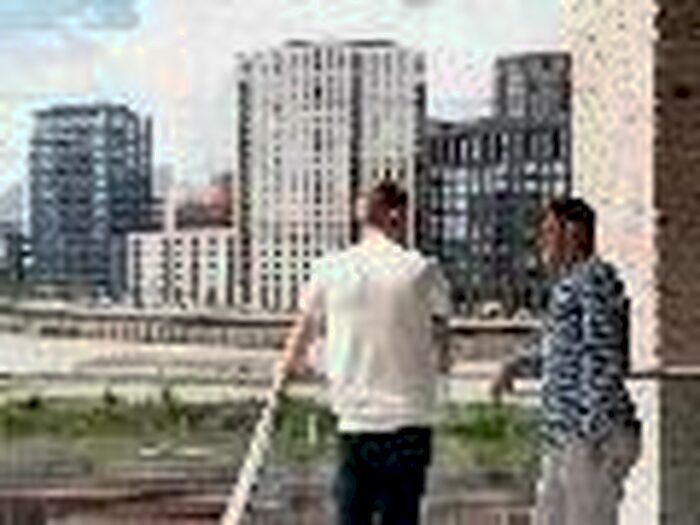 3 Bedroom Flat To Rent In 15 Silvertown Way, Canning Town E16