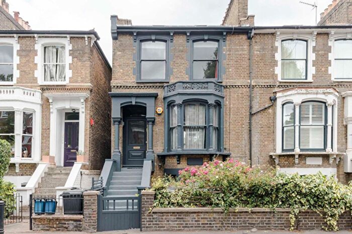 4 Bedroom Terraced House To Rent In Albion Road, North, London, N16