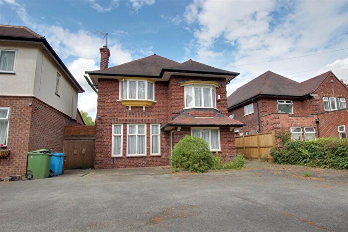 4 Bedroom Detached House For Sale In Beverley Road, Hull, HU6