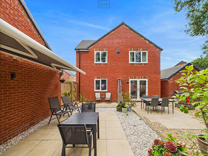 4 Bedroom Detached House For Sale In Orchard Way, Clay Cross, S45