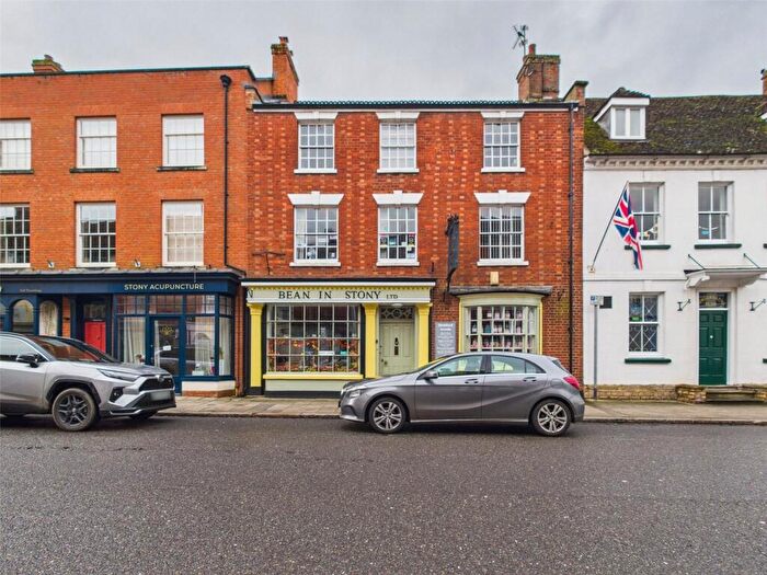 3 Bedroom Terraced House For Sale In High Street, Stony Stratford, Milton Keynes, MK11