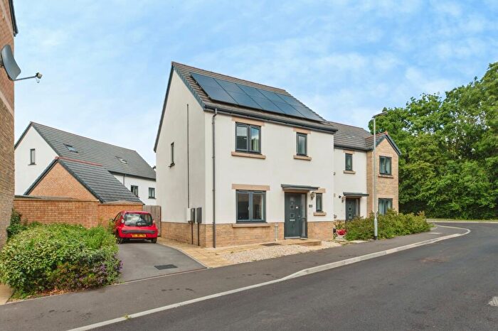 3 Bedroom Semi Detached House For Sale In Boughton Road, Glastonbury, Somerset, BA6