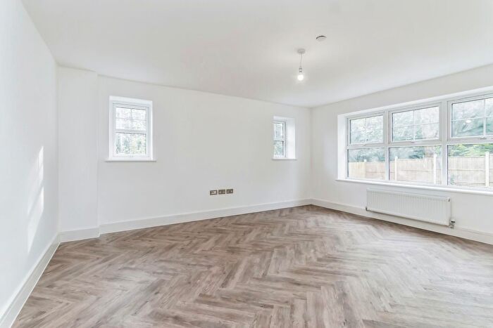 4 Bedroom Property To Rent In Shady Close, Kenley, CR8