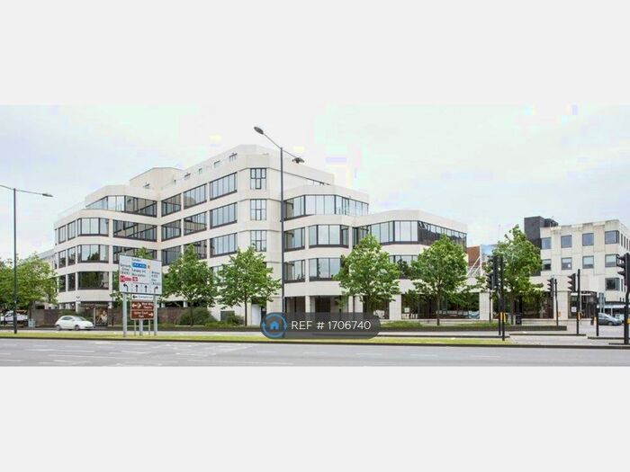 1 Bedroom Flat To Rent In High Street, Slough, SL1