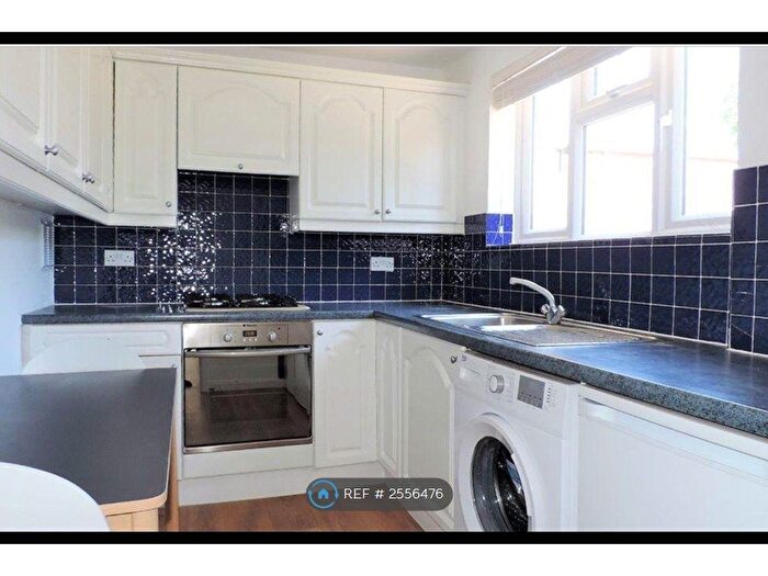 4 Bedroom Semi-Detached House To Rent In Broomfield, Guildford, GU2