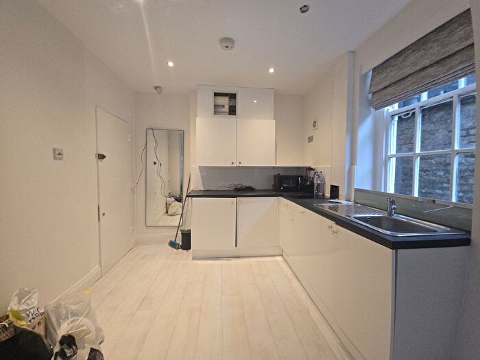 1 Bedroom Flat To Rent In Bray House, Duke Of York Street, London, SW1Y