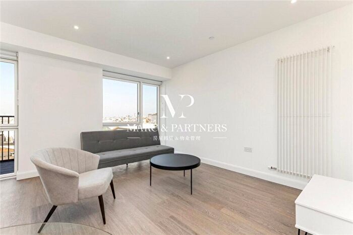 Apartment To Rent In Ellipse House, Seagull Lane, London, E16