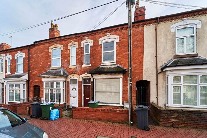 3 Bedroom Terraced House For Sale In Rosebery Road, Smethwick, B66