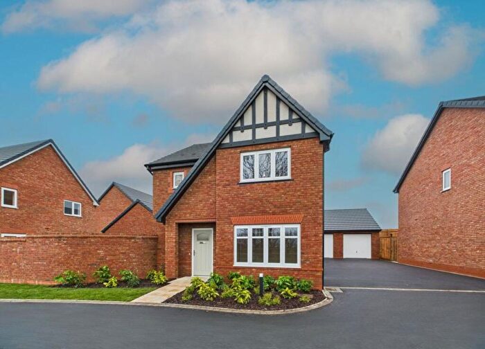 3 Bedroom Detached House For Sale In Mapperley Plains, Nottingham, NG3