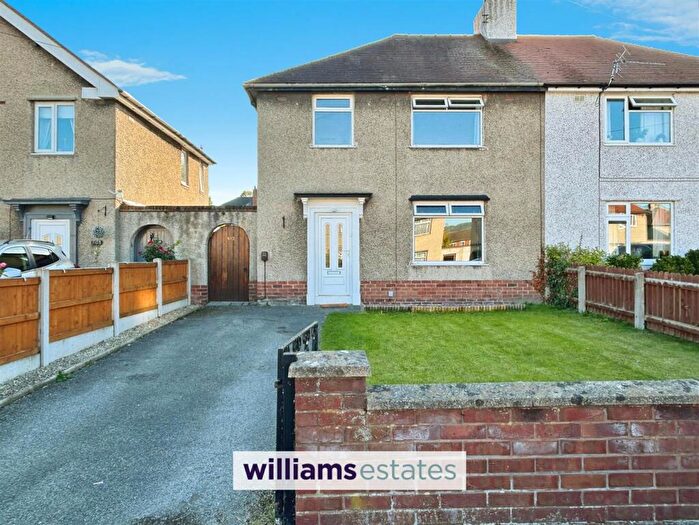 3 Bedroom Semi-Detached House For Sale In Parc Y Dre Road, Ruthin, LL15