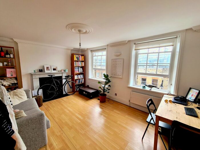 1 Bedroom Flat To Rent In Chapel Market, Islington, N1