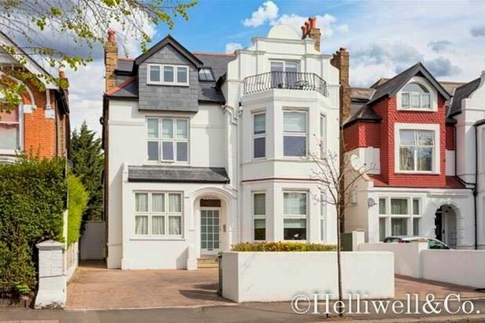 2 Bedroom Flat To Rent In Madeley Road, Ealing W5