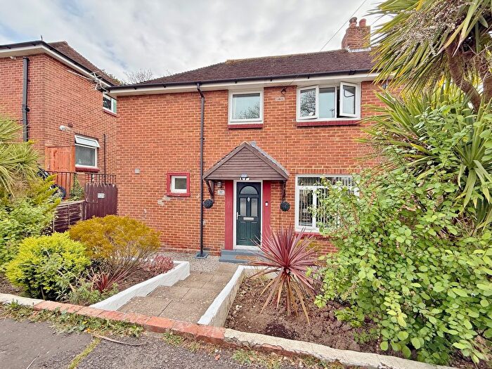 3 Bedroom Semi-Detached House For Sale In Boston Road, Wymering, PO6