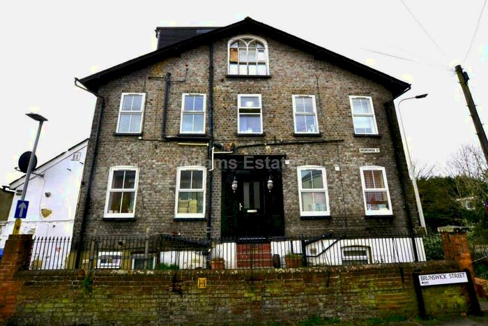 1 Bedroom Flat To Rent In Tilehurst Road, Reading, RG1