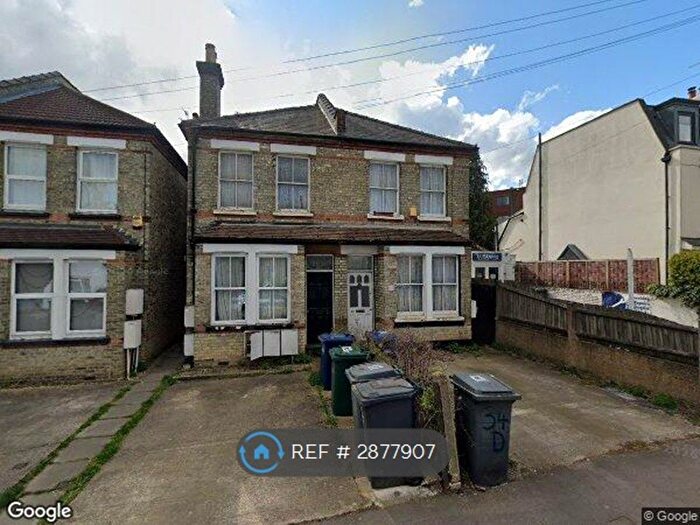 4 Bedroom Detached House To Rent In Victoria Road, Barnet, EN4