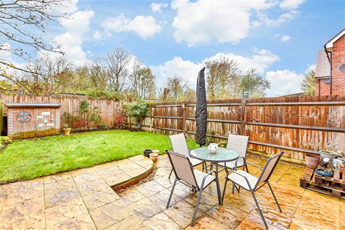 3 Bedroom Semi-detached House For Sale In Fairall Close, Harrietsham, Maidstone, Kent, ME17