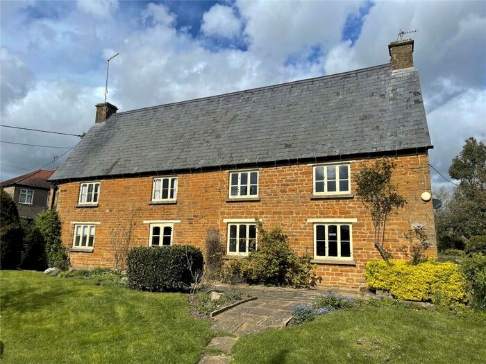 5 Bedroom Detached House To Rent In Upper High Street, Harpole, Northamptonshire, NN7