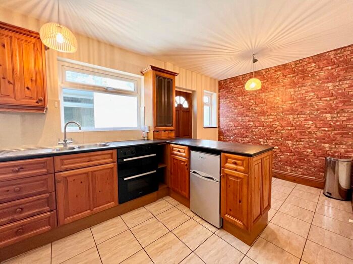 2 Bedroom Semi-Detached House To Rent In Olton Avenue, Beeston, NG9