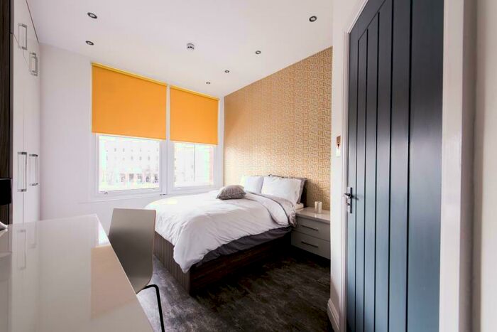 4 Bedroom Flat To Rent In University, Leeds, LS2