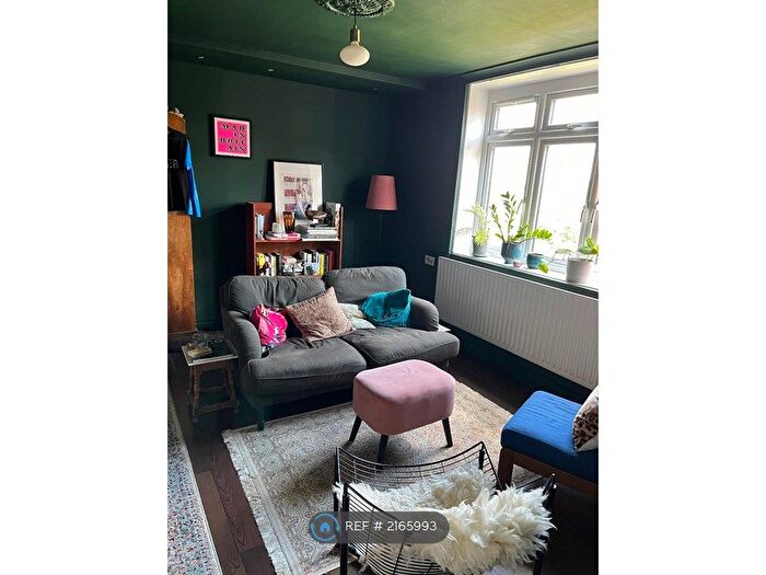 1 Bedroom Flat To Rent In Banister House, London, E9