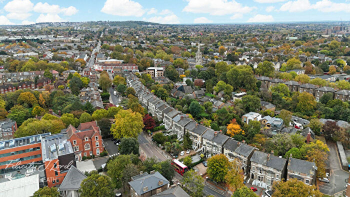 2 Bedroom Apartment For Sale In Vanbrugh Park, London, SE3