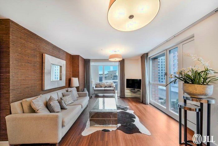 3 Bedroom Flat To Rent In Marner Point, London, E3