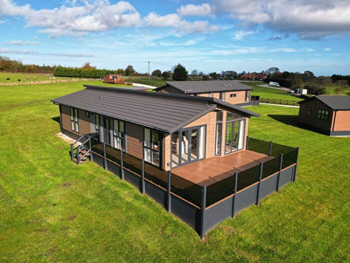 3 Bedroom Lodge For Sale In Guisborough Road, Whitby, YO21