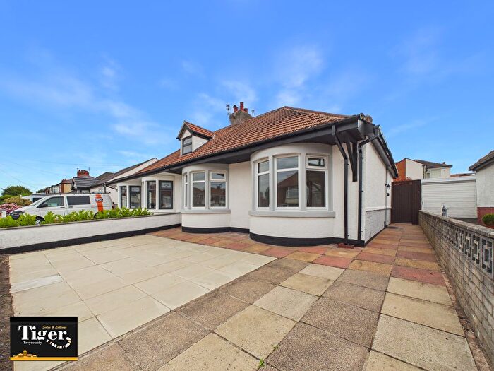 2 Bedroom Semi-Detached Bungalow For Sale In Newhouse Road, Blackpool, FY4