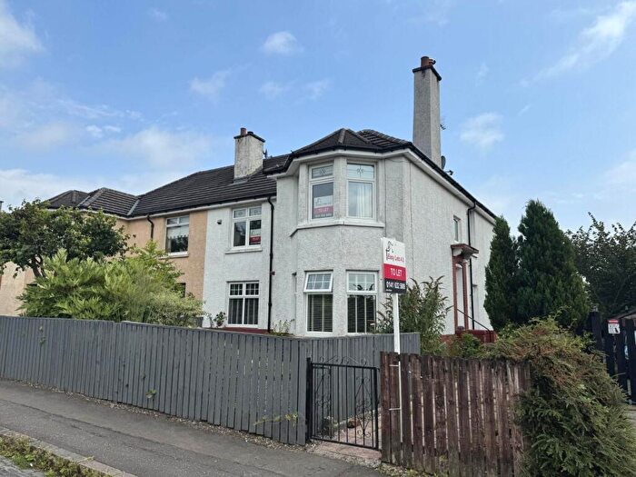 3 Bedroom Cottage To Rent In Friarscourt Avenue, Knightswood, G13