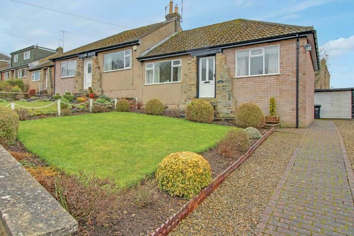 2 Bedroom Bungalow For Sale In Oakdale, Hartwith Avenue, Summerbridge, Harrogate, HG3