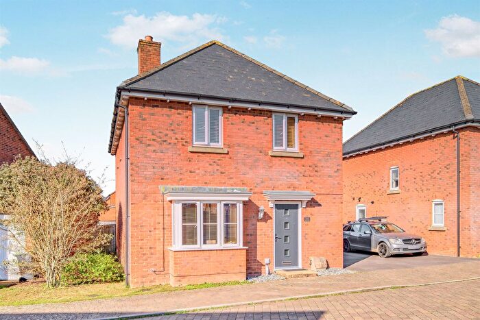 4 Bedroom Detached House For Sale In Haragon Drive, Amesbury, Salisbury, SP4