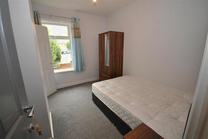 1 Bedroom Terraced House To Rent In Shirland Street, Chesterfield, S41