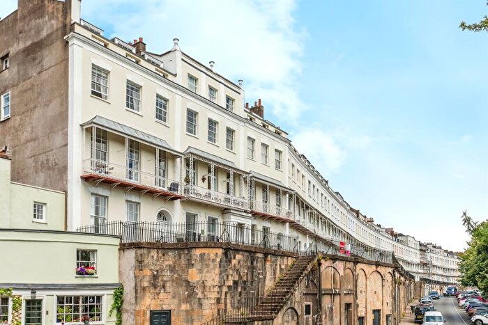 1 Bedroom Apartment For Sale In Royal York Crescent, Clifton, Bristol, BS8