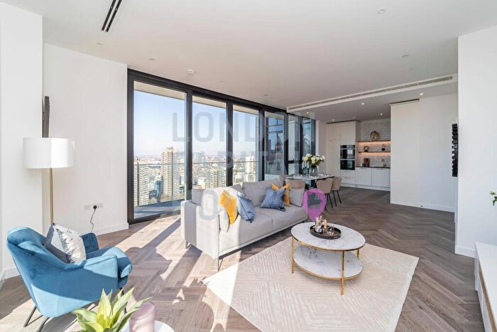 3 Bedroom Apartment To Rent In Gauging Square, London, E1W