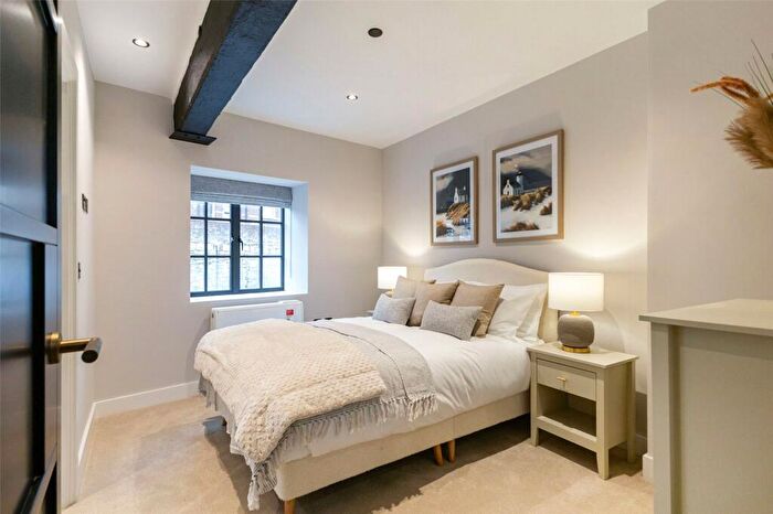 3 Bedroom Duplex For Sale In Brewery Reach, Hope Square, Weymouth, Dorset, DT4 - Photo 4