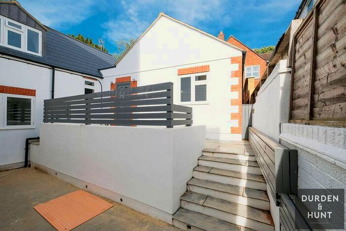 2 Bedroom Cottage To Rent In Skyline Court, Ongar, CM5